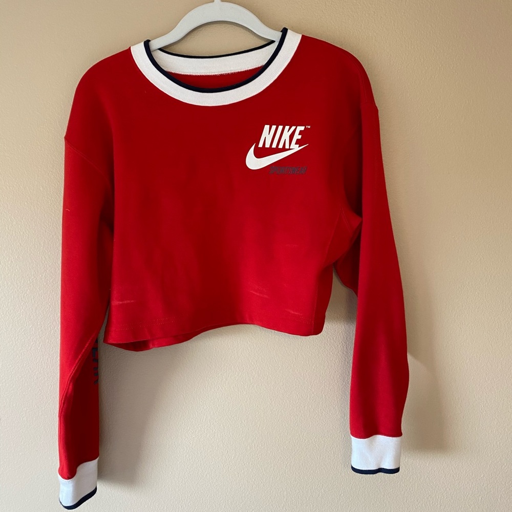 Nike reversible cropped sweatshirl